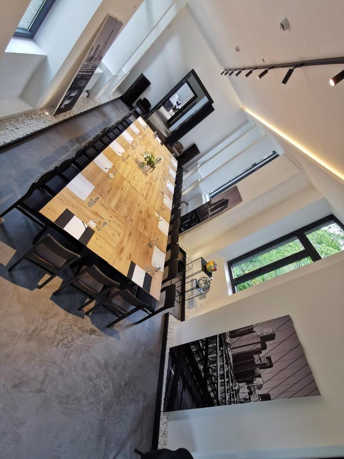 The Wise House Hastiere-par-dela Exterior foto